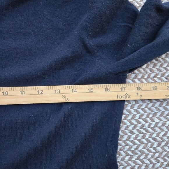 Pendleton Womens 100% Merino Wool Turtleneck Sweater L Navy Blue Quiet Luxury - Picture 7 of 8